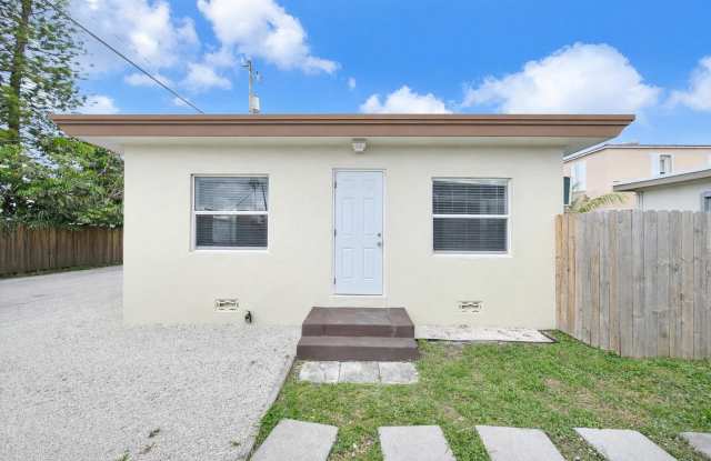 1744 Madison Street unit: 1 photos photos