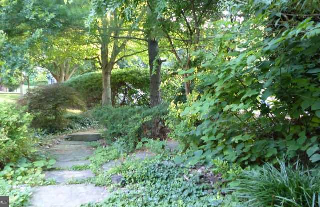 8209 RUXTON CROSSING Court Gallery 2