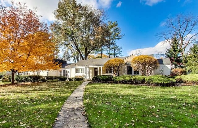 244 Elm Road - 244 Elm Road, Barrington, IL 60010