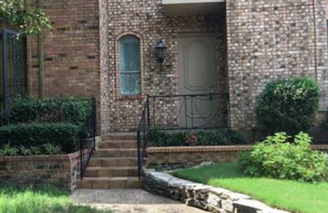 1431 Berkeley Lane - 1431 Berkeley Lane, Arlington, TX 76015