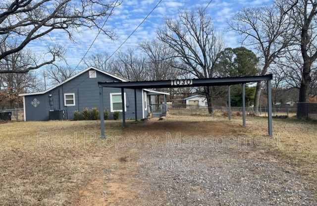 1030 Oak Drive photos photos