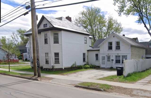 3 Bed, 1.5 Bath (329 North Street) Gallery 3
