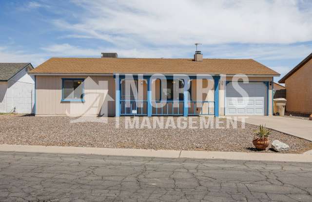 Charming Home with Private Backyard photos photos Charming Home with Private Backyard photos photos