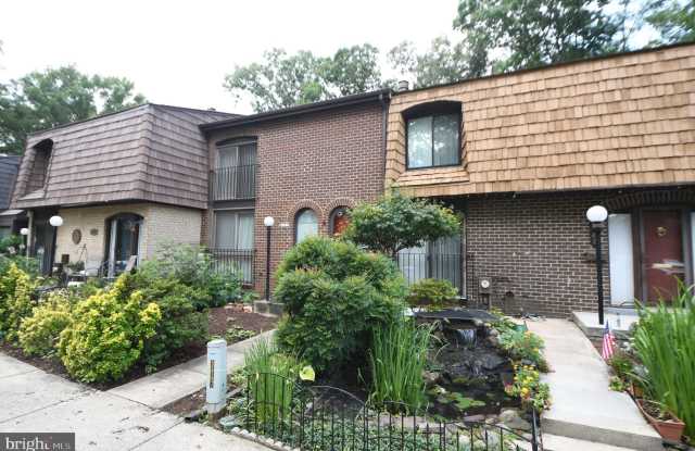 8147 INVERNESS RIDGE Road Gallery 3
