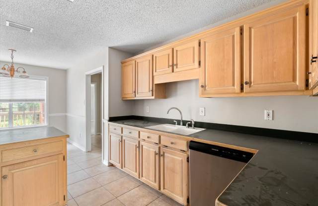 UPCOMING LISTING Gallery 4