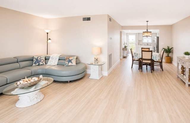 5575 Gulf Blvd photos photos