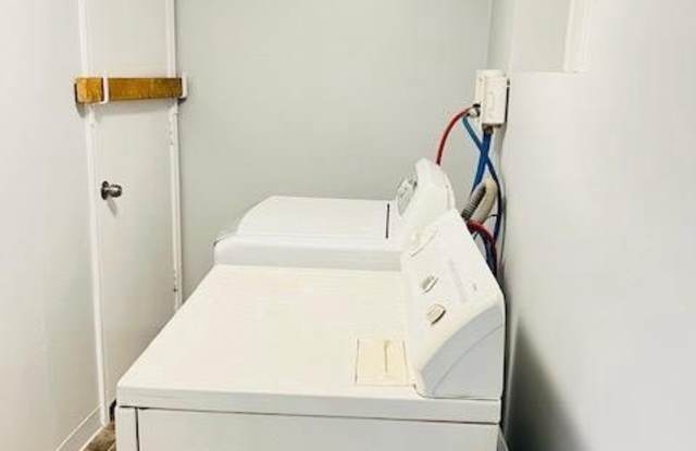 1511 N MONTFORD AVENUE - 1511 North Montford Avenue, Baltimore, MD 21213 1511 N MONTFORD AVENUE - 1511 North Montford Avenue, Baltimore, MD 21213