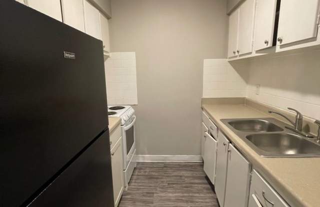 Cross Keys and Woodridge Apartments Now Renting! First Months Rent Free and Security Deposit Specials! photos photos