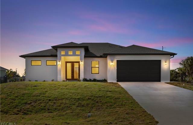 3318 NE 13th Place photos photos