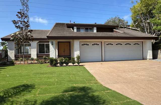 Spacious Home in La Costa with Nice View!! photos photos