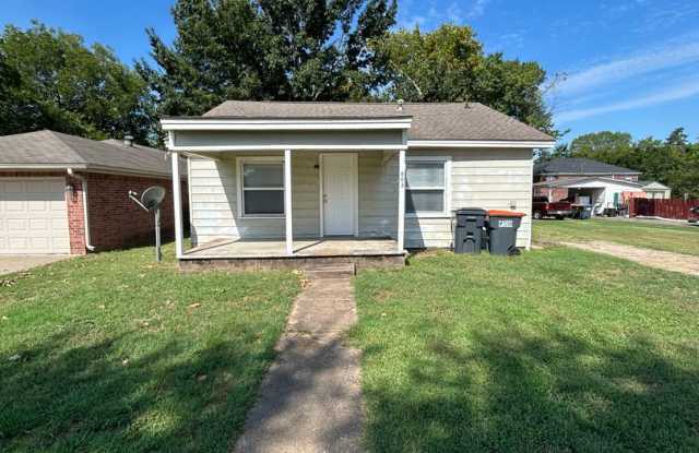 803 N Denver Ave photos photos