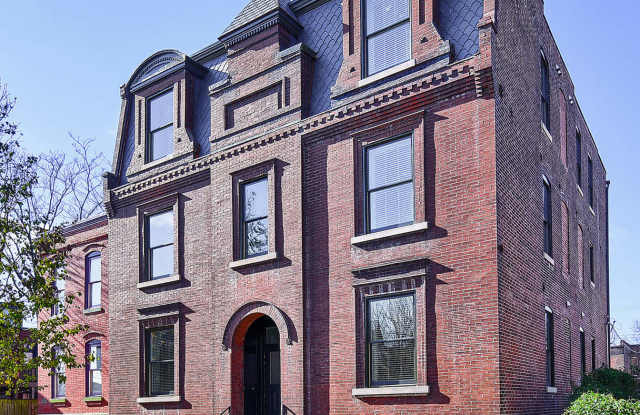 2265 Indiana Avenue - B photos photos