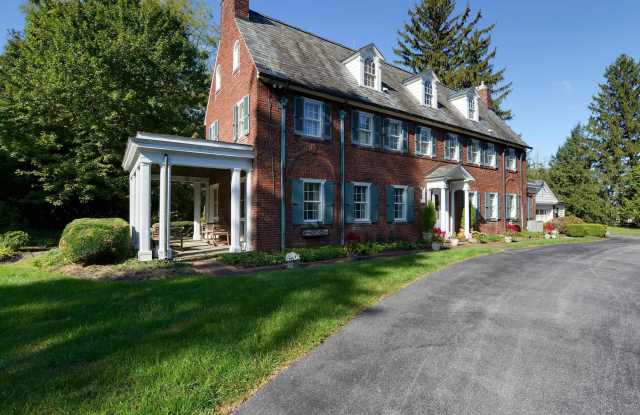 407 N TULPEHOCKEN ROAD - 407 North Tulpehocken Road, Greenfields, PA 19601