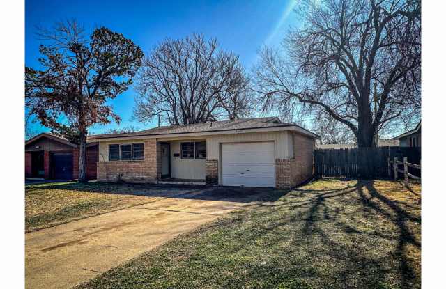 2805 53rd St - 2805 53rd Street, Lubbock, TX 79413