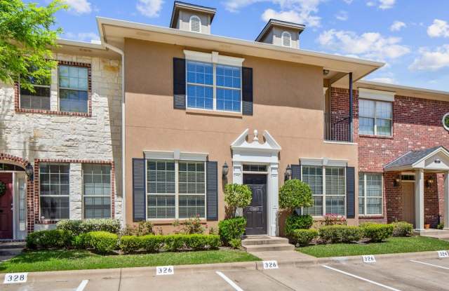3 Bed, 3 Bath Condo in Gateway Villas for Fall 2025 Move In! photos photos
