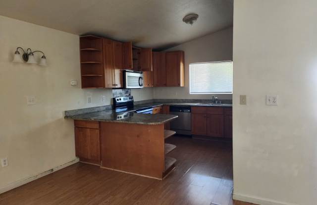 1611140thavenue.is4lease.com Gallery 4