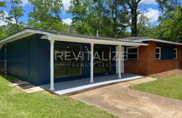 Completely Remodeled 3 Bedroom/1 Bathroom Home in West Mobile! photos photos