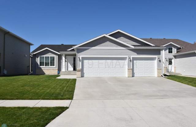 Spacious  Modern 4 Bed 3 Bath Home in Fargo! Built 2016! photos photos