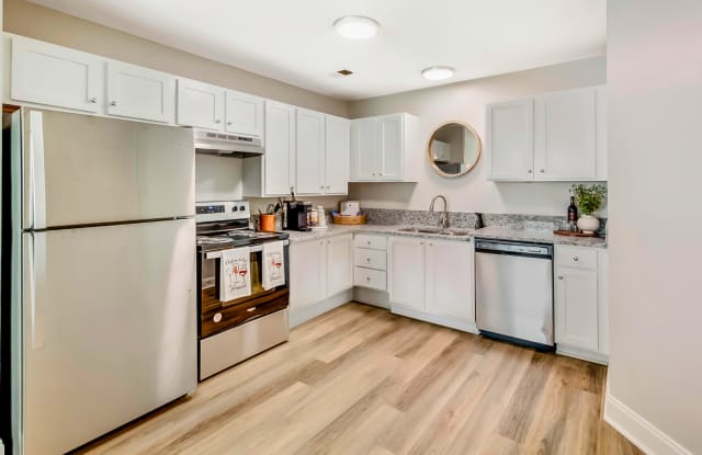 Oak Pointe Apartments Gallery 2