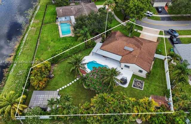 11998 SW 51st Ct COOPER CITY, FL 33330 photos photos