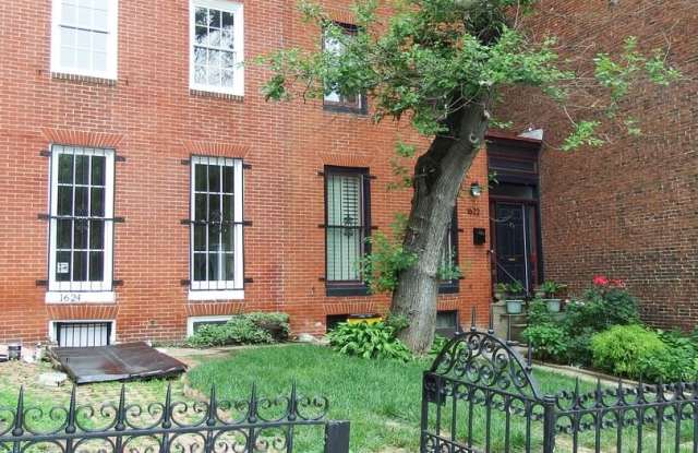 1624 Hollins St. Gallery 3