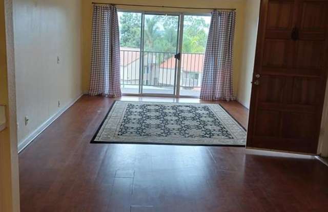 2352 Hosp Way Gallery 3