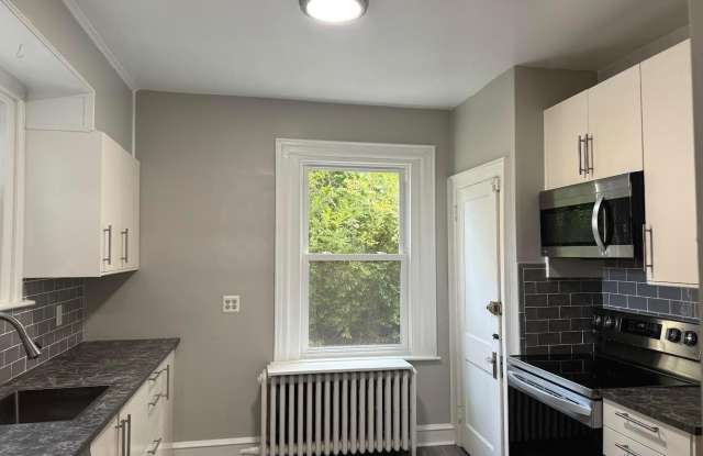 8204 CADWALADER AVENUE Gallery 2
