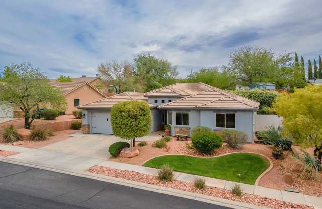 Beautiful pet friendly 4 bedroom home-AVAILABLE TODAY! photos photos