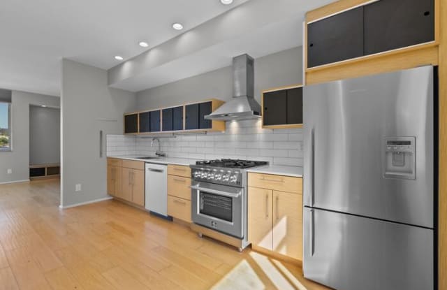 2351 Yale Avenue East Gallery 3