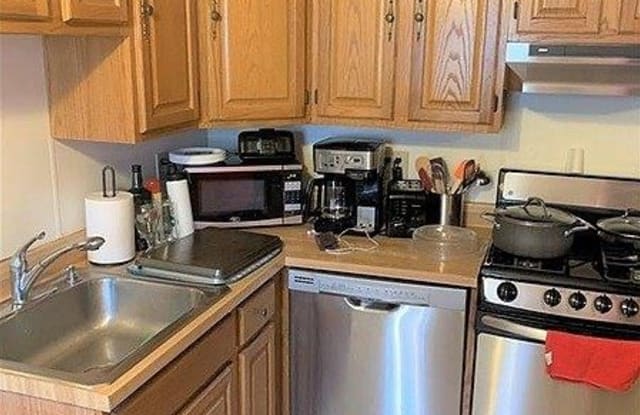 466 Medford Street - 466 Medford Street, Somerville, MA 02145