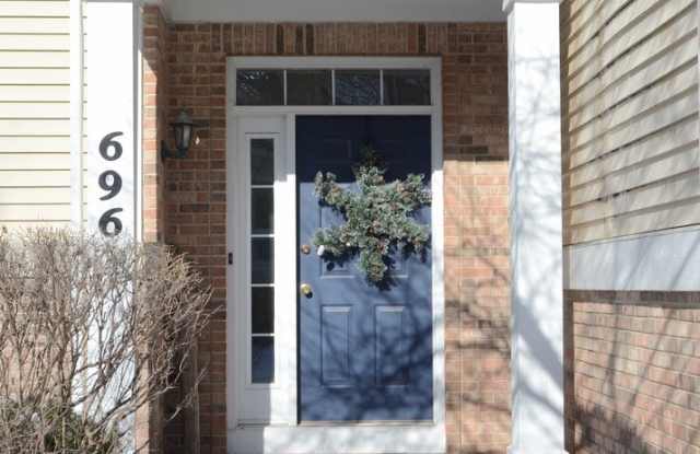 696 N Hidden Prairie Court - 696 North Hidden Prairie Court, Palatine, IL 60078