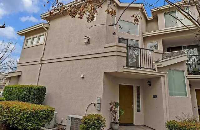 1075 Esparanza Way photos photos