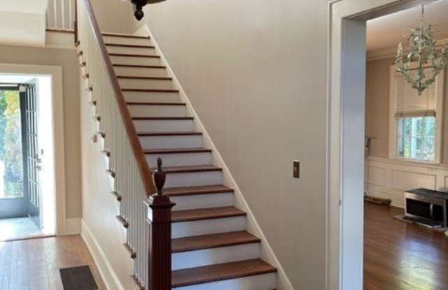 1709 Fort Bragg Road Gallery 3