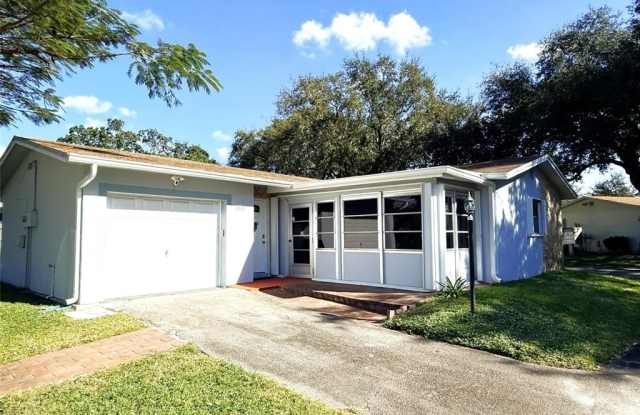 2528 SW Natura Blvd photos photos