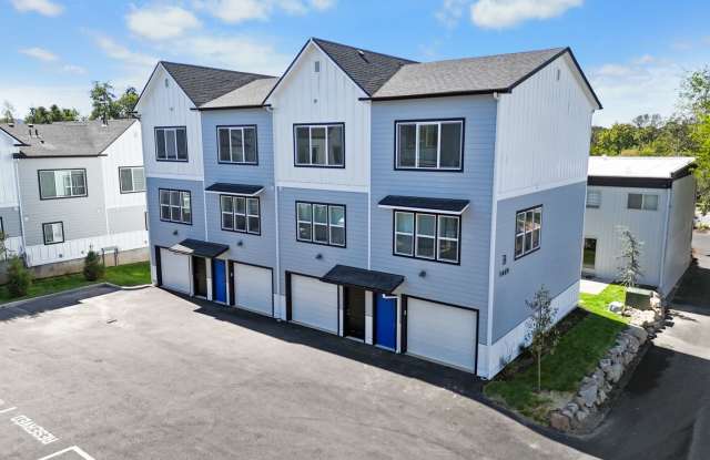 Riverstone Townhomes! Amazing place to call home! Gallery 1