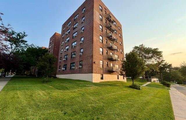 73-50 Bell Boulevard Gallery 3