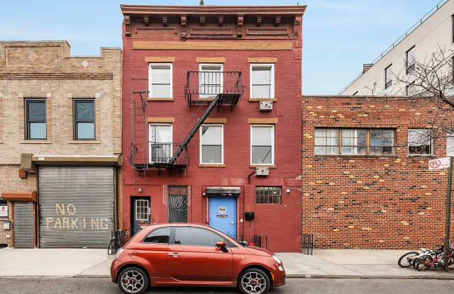19 Carroll St Gallery 2