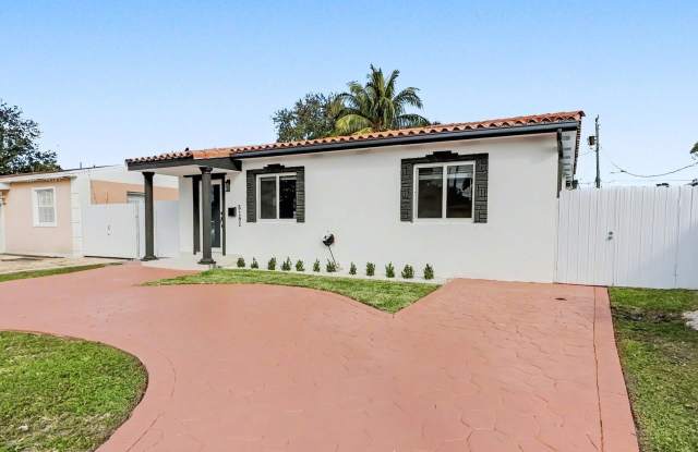 5181 NW 4th Terrace Gallery 2