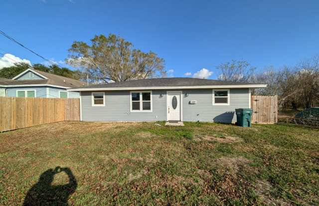 House For Rent 4405 Pradice St Beaumont, TX 77705 - 4405 Pradice Street, Beaumont, TX 77705