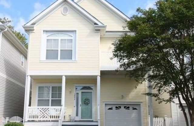 3844 Three Ships Landing photos photos