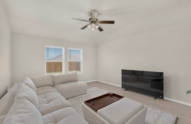 332 Pecos Drive Gallery 4