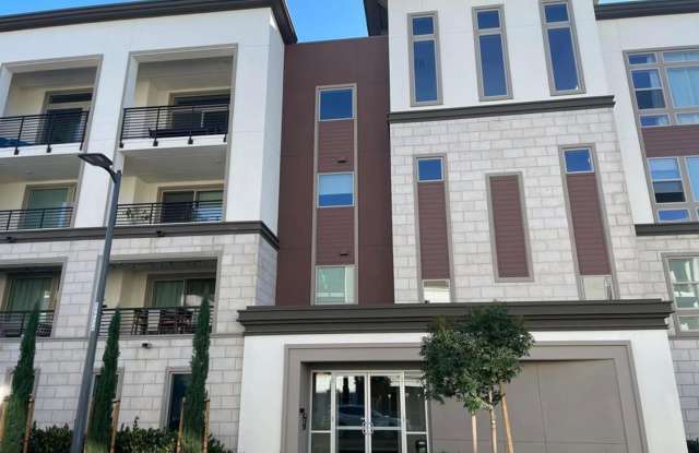 Dublin Hyde Park Single Level Condo 4 Bed + Office / 2 Bath, Amenities, Close to 580 - 5780 El Dorado Lane, Dublin, CA 94568