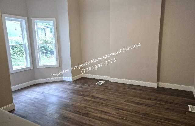 3304 N 32nd Avenue Gallery 2