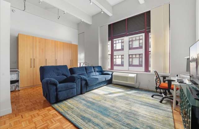 1500 HUDSON ST Gallery 4