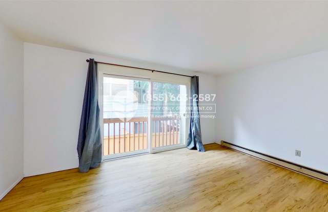 5012 11th Avenue Northeast Unit A Gallery 3