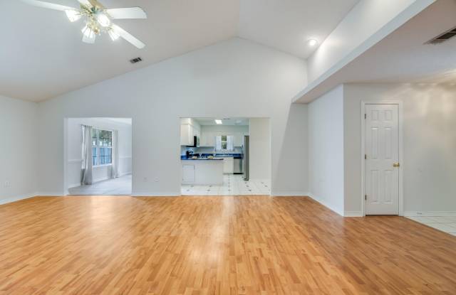 2803 MacGregor Lane Gallery 4