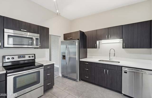 6116 N 12TH Place Gallery 4