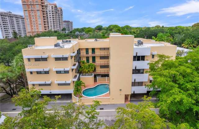 525 Coral Way photos photos