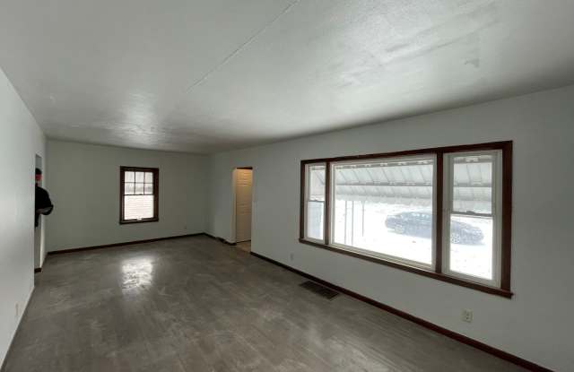 2-Bedroom House - Section 8 photos photos