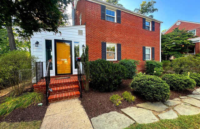 ARLINGTON - CLOSE TO PENTAGON - NEIGHBORHOOD AMENITIES Gallery 1